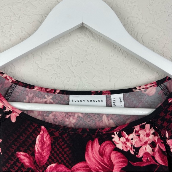 Susan Graver Medium Floral Liquid Knot Top Slit Detail Sleeve - Picture 6 of 6